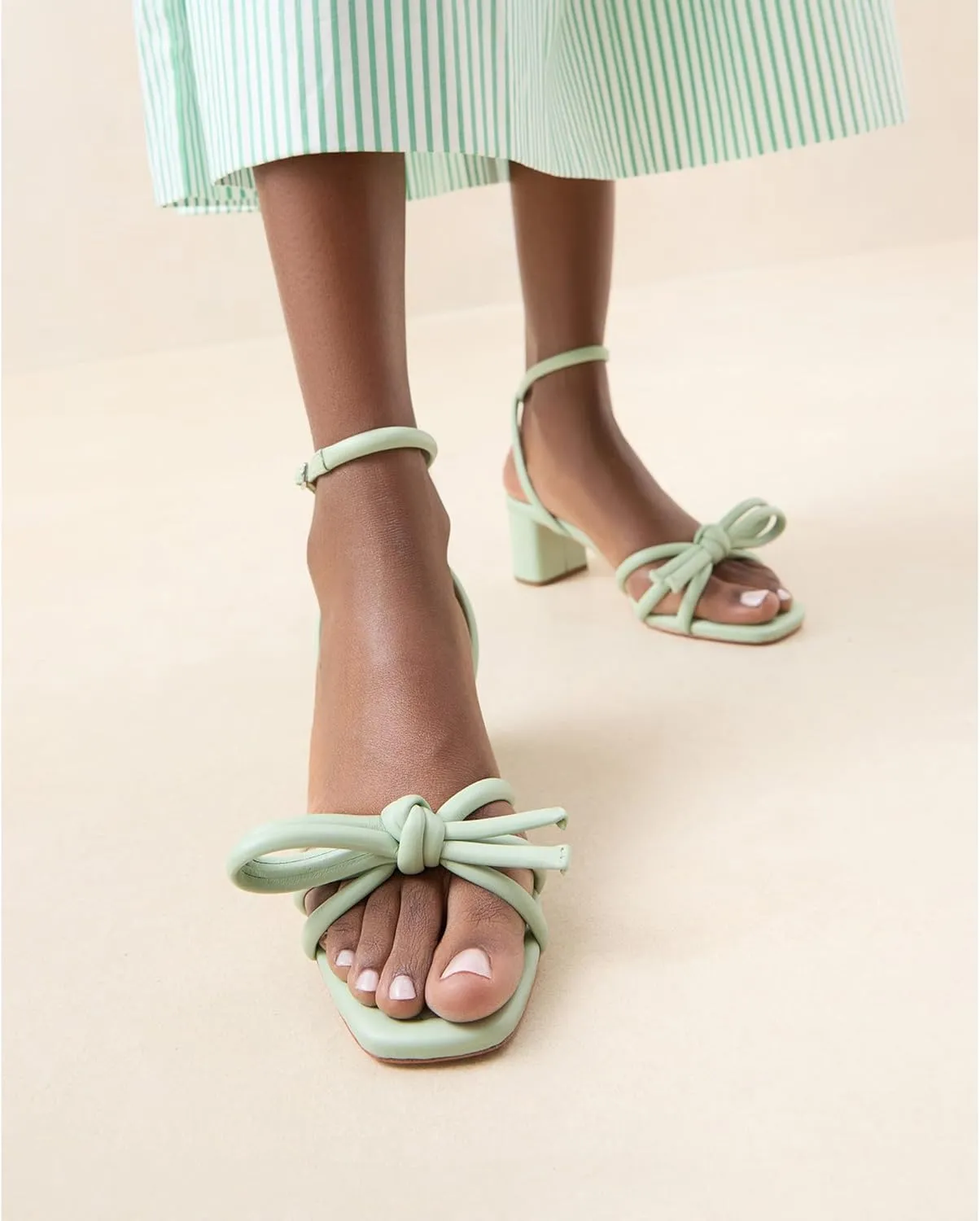 Arqa Bow-embellished Natural Raffia Heeled Sandals for Women Open Squared Toe Block Mid Heel Ankle Strap Sandal Summer Wedding Party Dressy Shoes