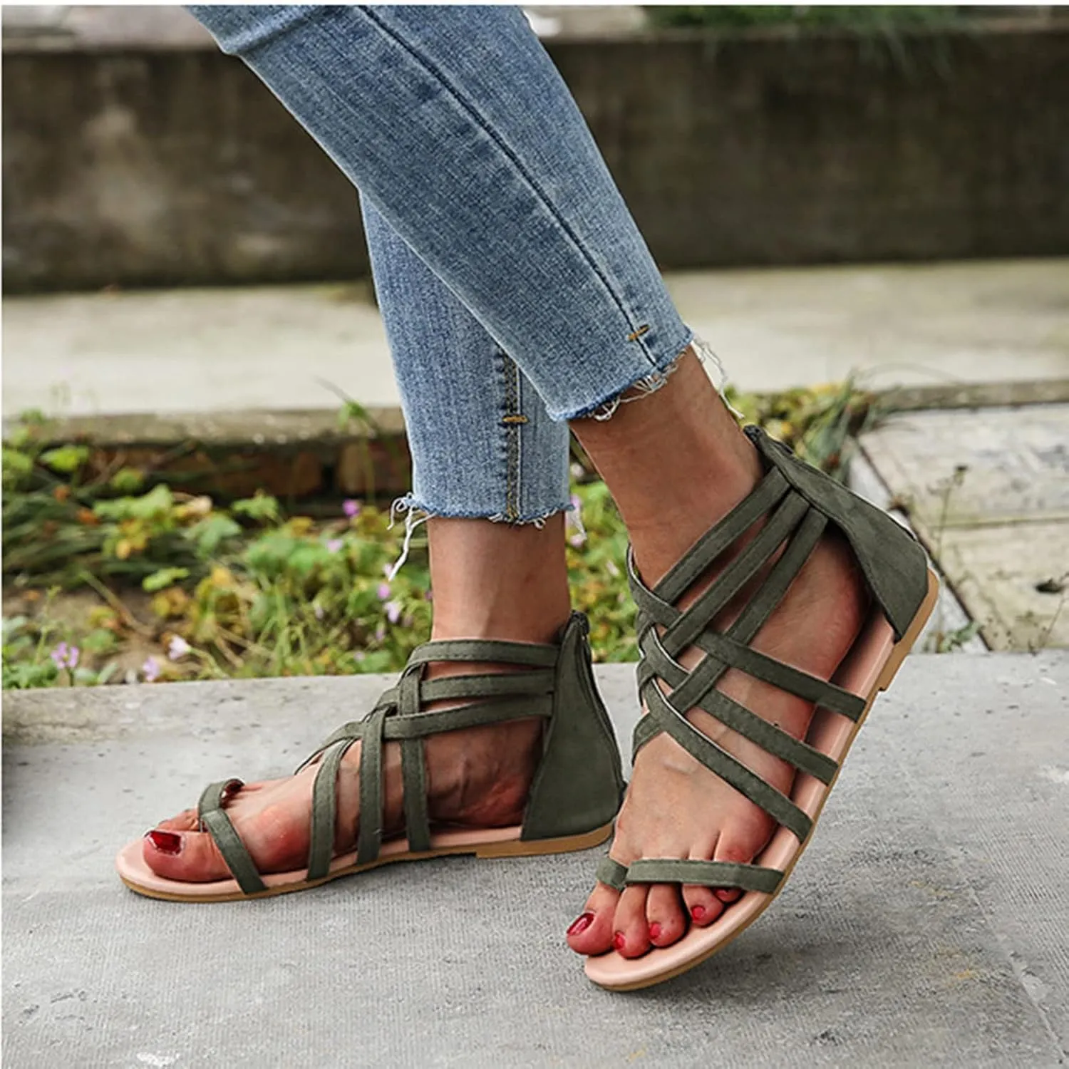 Dressy Flat Sandals for Women Criss Cross Flip Flops Anti-Slip Gladiator Solid Color Beach Falt Strappy Chic Lace Up Casual Vacation Summer Open Toe Black Back Ankle Strap Walking Shoes