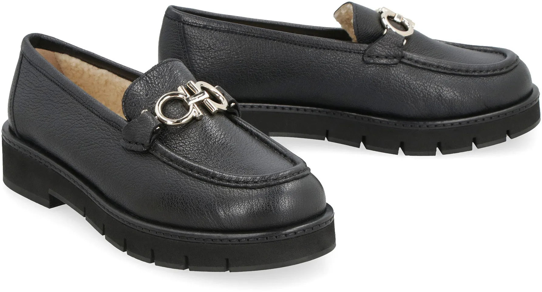 Logo detail leather loafers