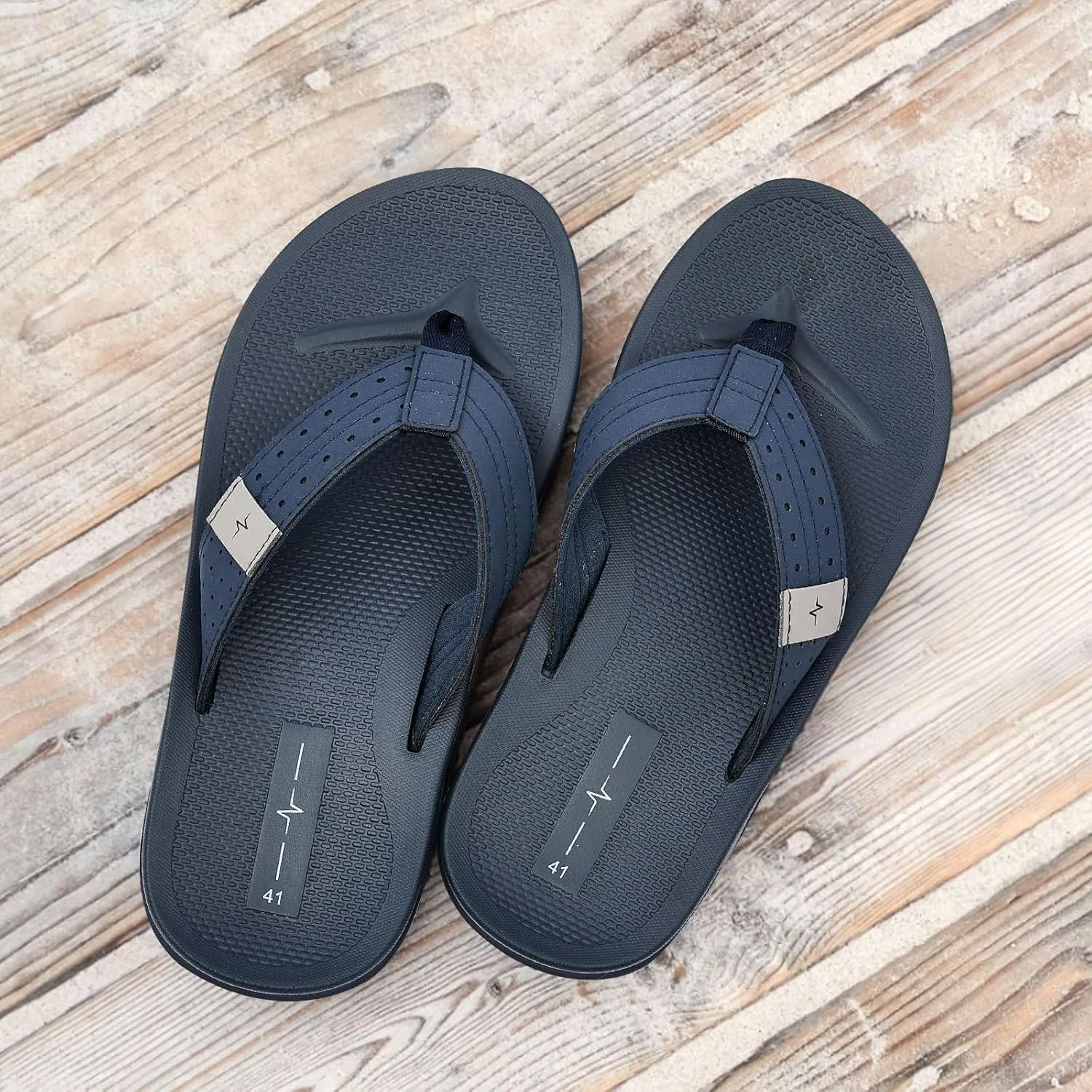 Men's Ultra Soft Cushion Flip Flops with Arch Support, Quick Dry Thong Sandals for Indoor & Outdoor Comfort