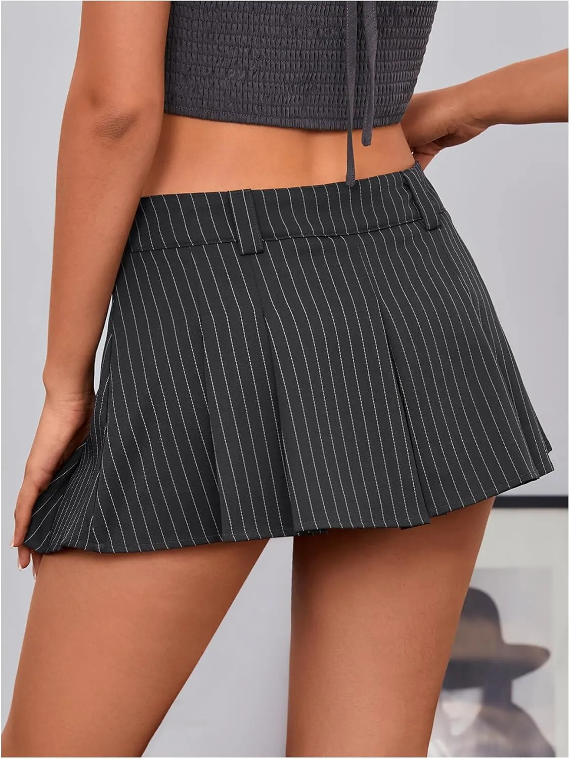 Milumia Women's Striped Low Waisted Pleated Mini Skirt Y2k Trendy Short Skater Skirts