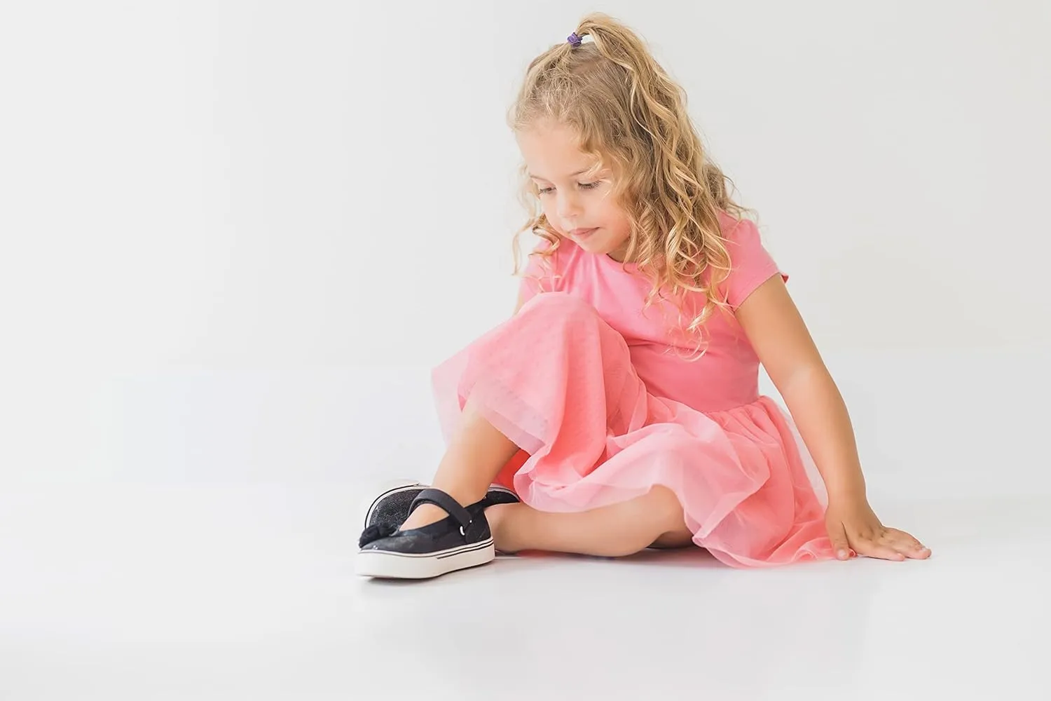 MORGAN & MILO Dazzle Mary Jane Shoes for Toddlers and Girls, Size 6 to 13