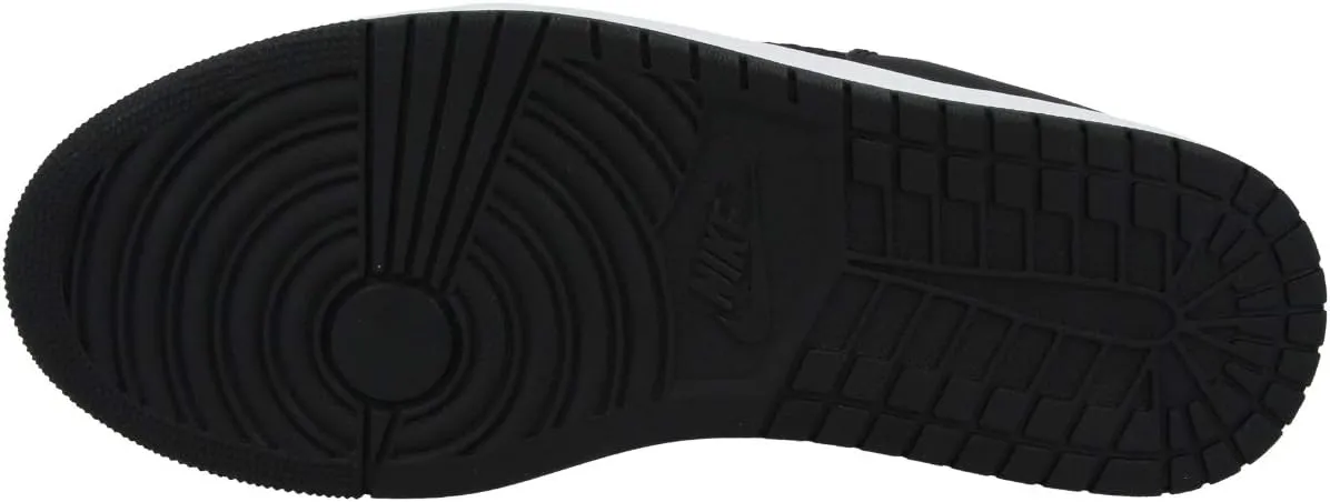 Nike Men's Basketball Shoe