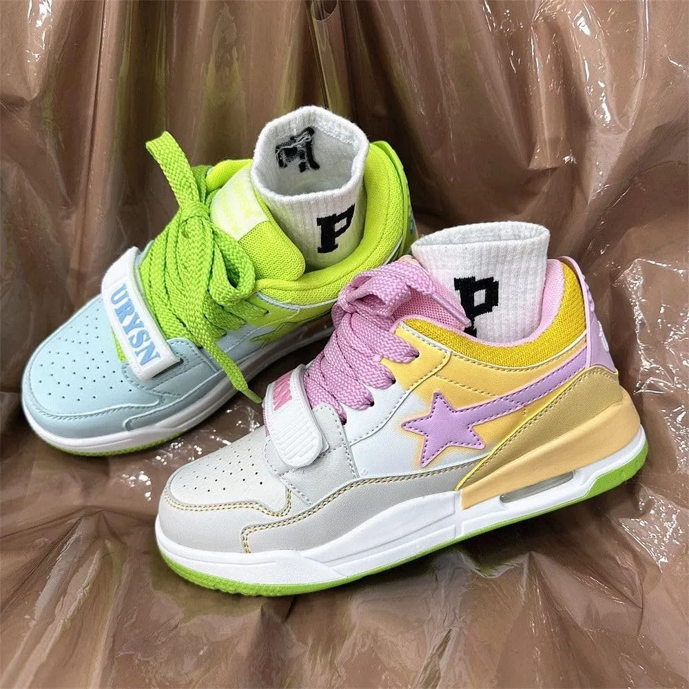 Two-Tone Star Retro Streetwear Sneakers for Women - Thick Sole Casual Y2k Shoes for Daily Travel and Vintage Fashion