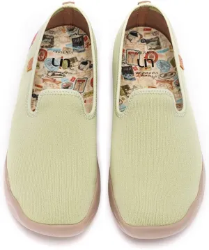 UIN Women's Slip On Loafers Lightweight Sneakers Flats Walking Casual Art Painted Travel Shoes Spray It
