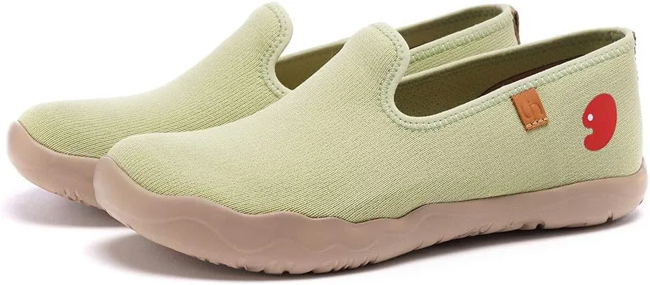 UIN Women's Slip On Loafers Lightweight Sneakers Flats Walking Casual Art Painted Travel Shoes Spray It