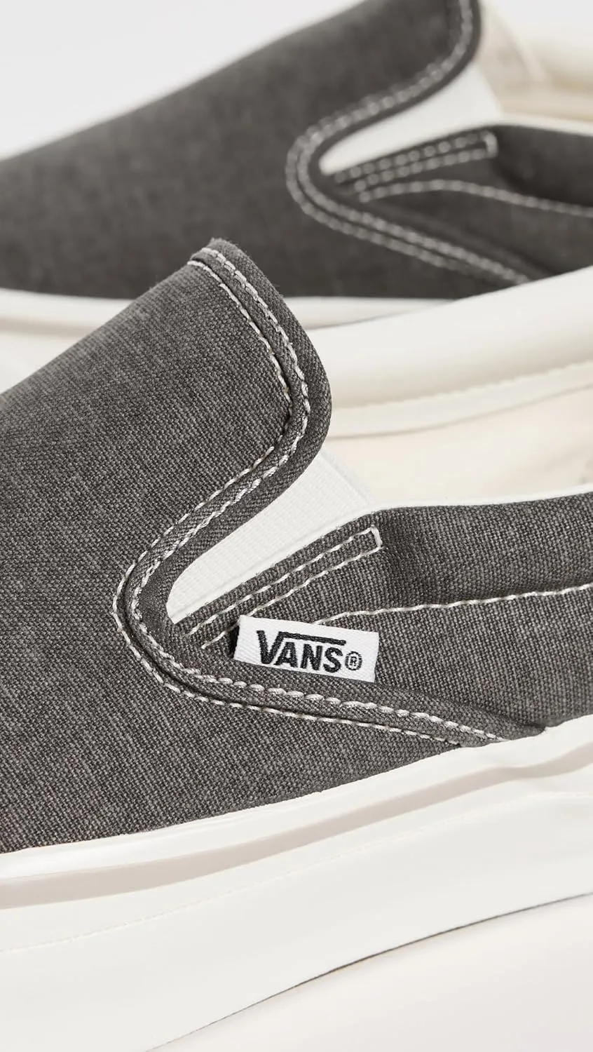 Vans Unisex Adult FU Classic Slip-On Sneakers