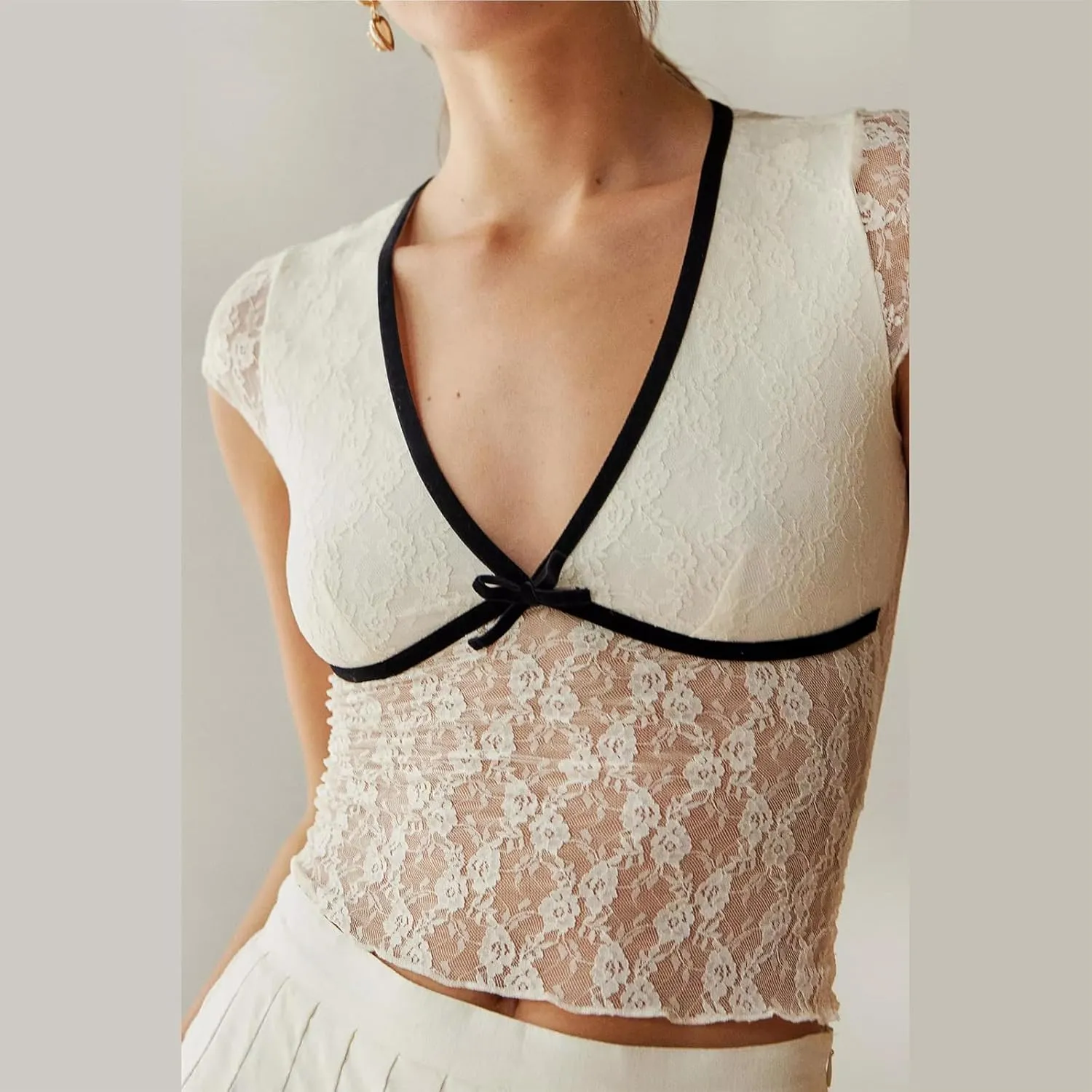 Women Short Sleeve Floral Lace Crop Top Y2k Sheer Mesh See Through T Shirts Fitted Going Out Tees Streetwear