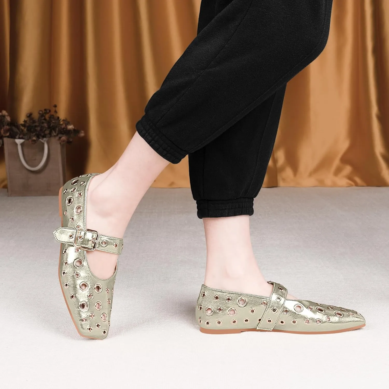 Women's Ballet Flats Studded Metal Eyelet Buckle Perforated Mary Jane Shoes