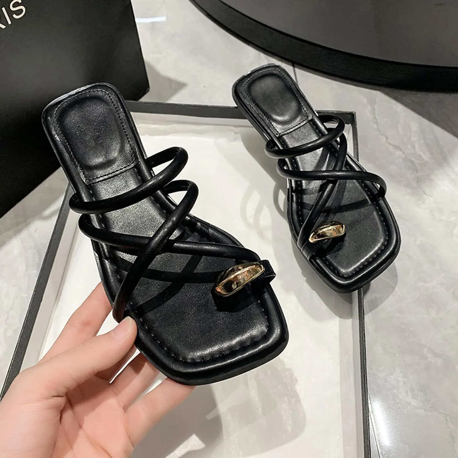 Women's Fashion Leather Strappy Metal Decoration Toe Ring Slippers Square Open Toe Slip-On Flat Clip Toe Sandals Slides Summer Casual Beach Walking Slides