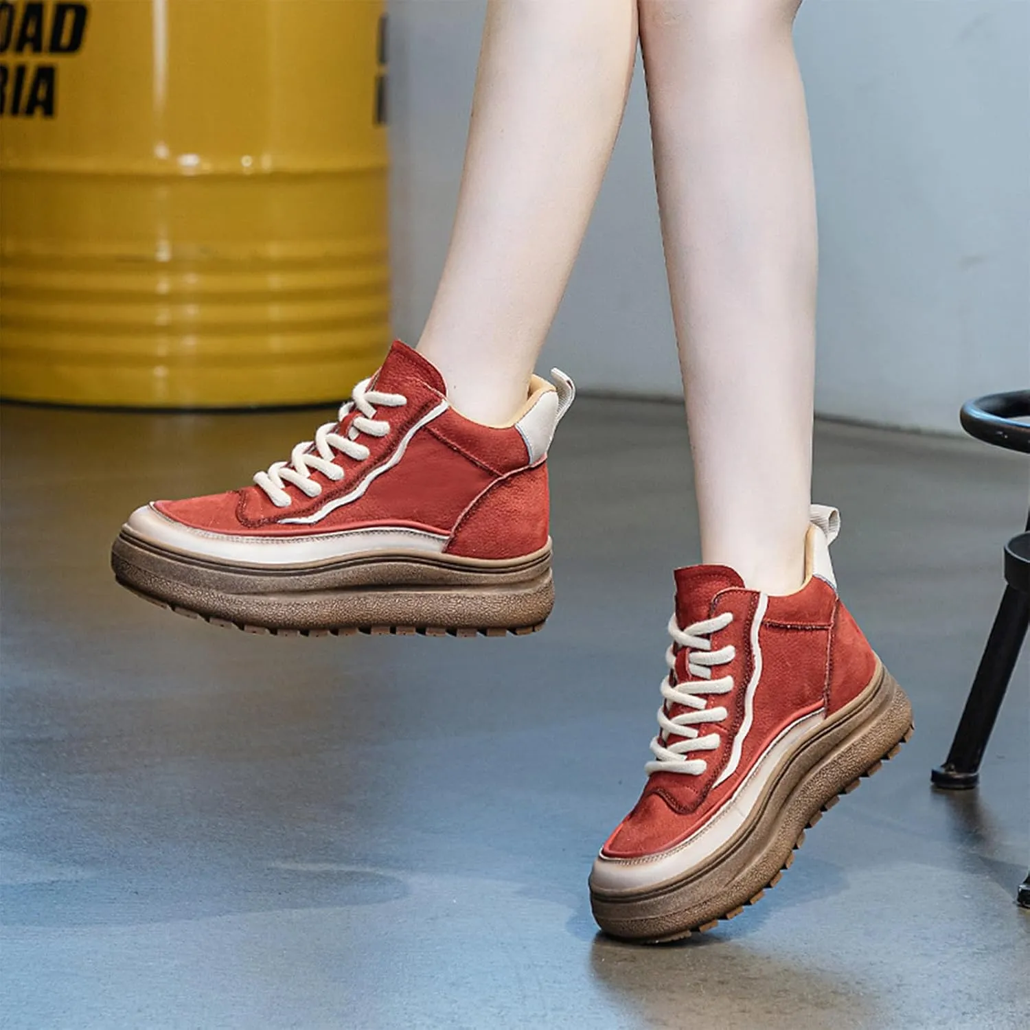 Women's Platform Mid Top Lace Up Casual Shoes Cozy Fur Lining Warm Non-Slip Fashion Chunky Height Increasing Walking Sneakers