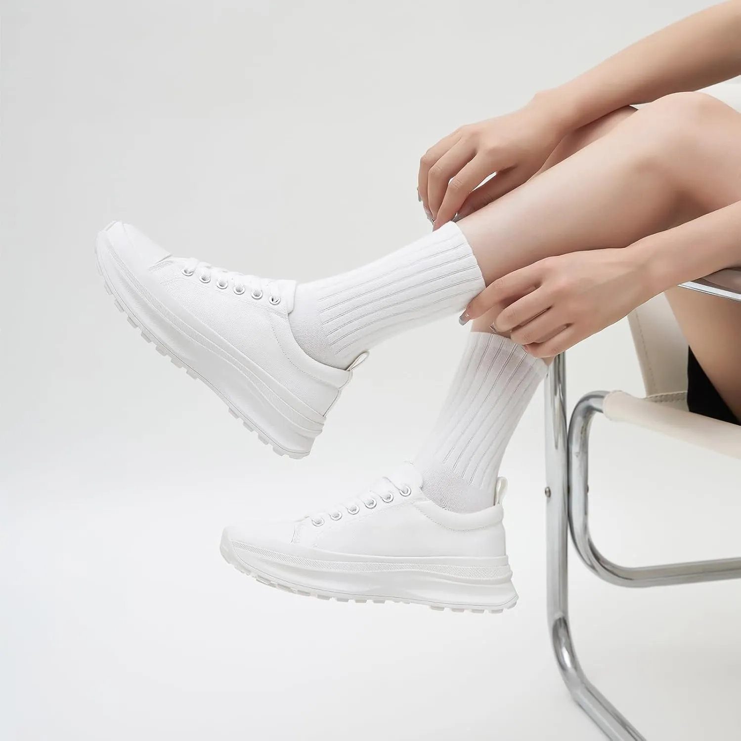Womens Platform Sneakers Low Top White Shoes for Women Lace Up Canvas Shoes Black Sneakers for Women Comfortable Classic Tennis Shoes