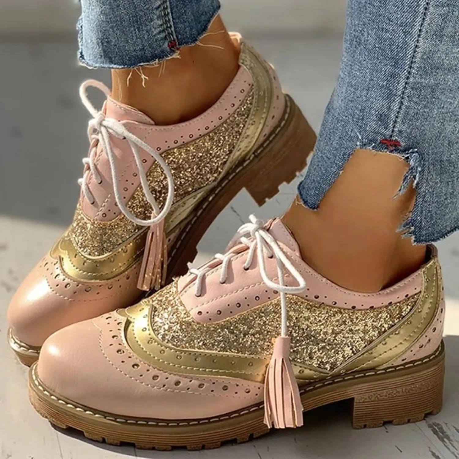 Women's Sexy Glitter Leather Perforated Lace-Up Oxfords Classic Patchwork Low Block Heel Sparkly Granules Wingtip Flat Brogues Shoes Round Toe Comfortable Derby Saddle Pumps