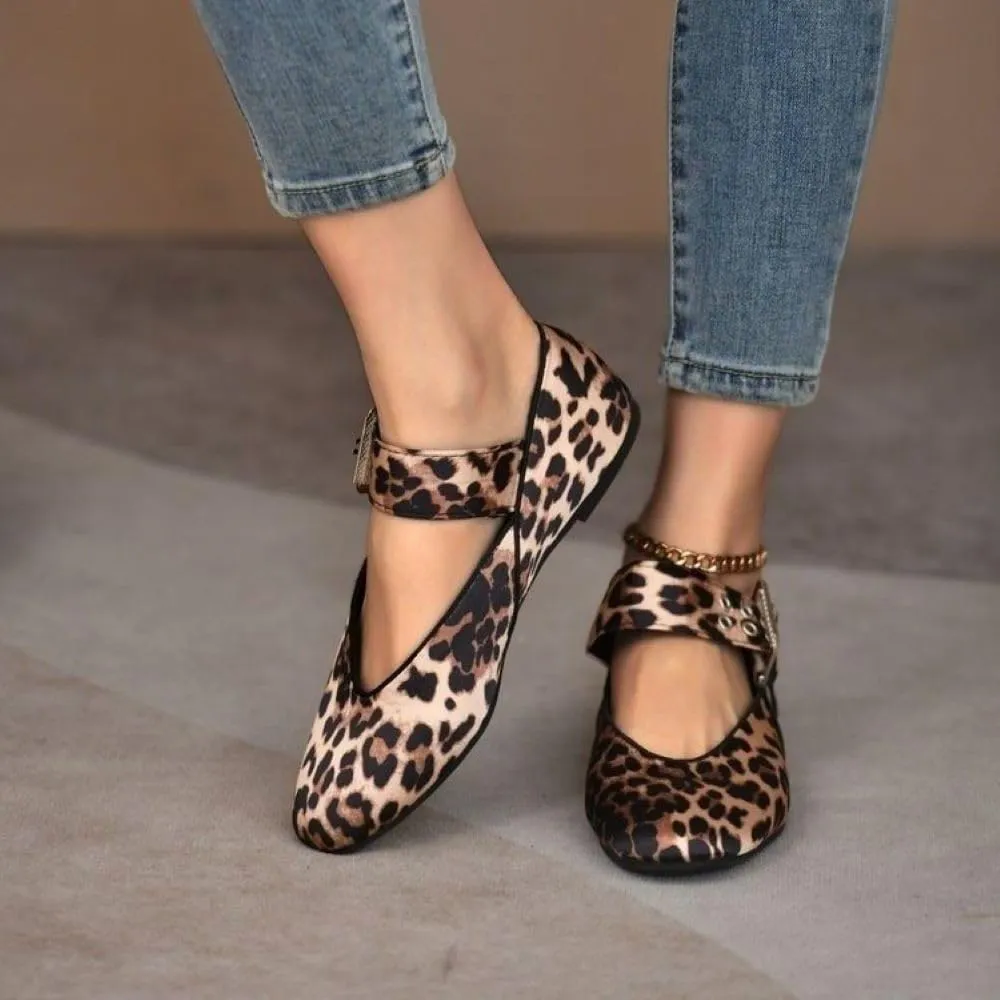 Women's White Mary Jane Flats Comfortable, Buckle Strap Ballet Flats for Women Sqaure Round Toe Slip On Shoes